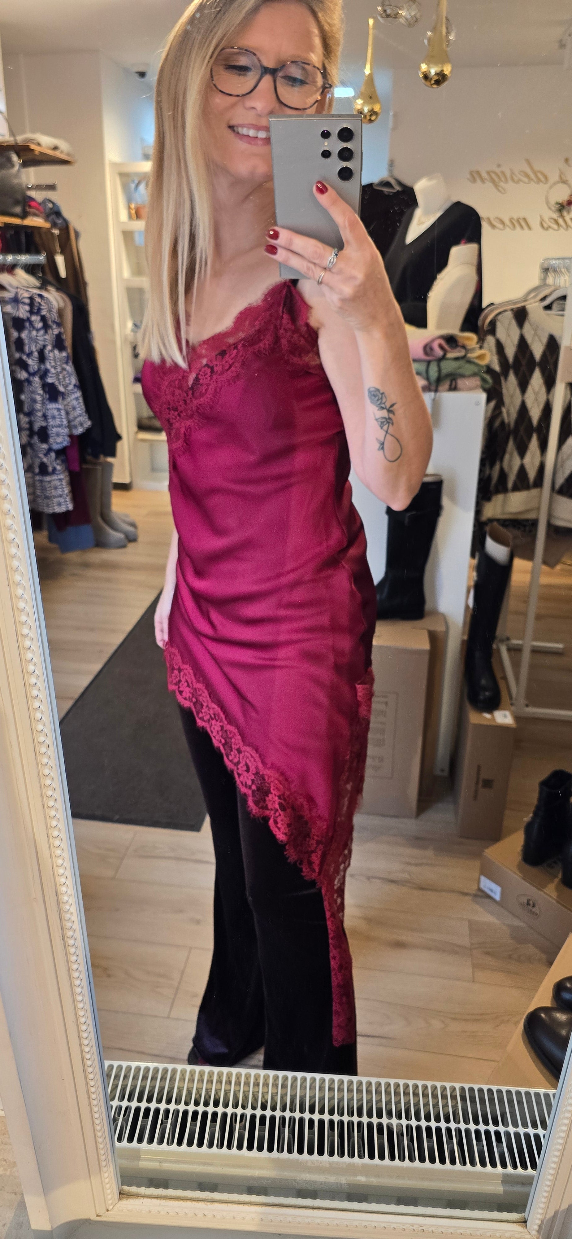 Top soyeux Lina bordeau