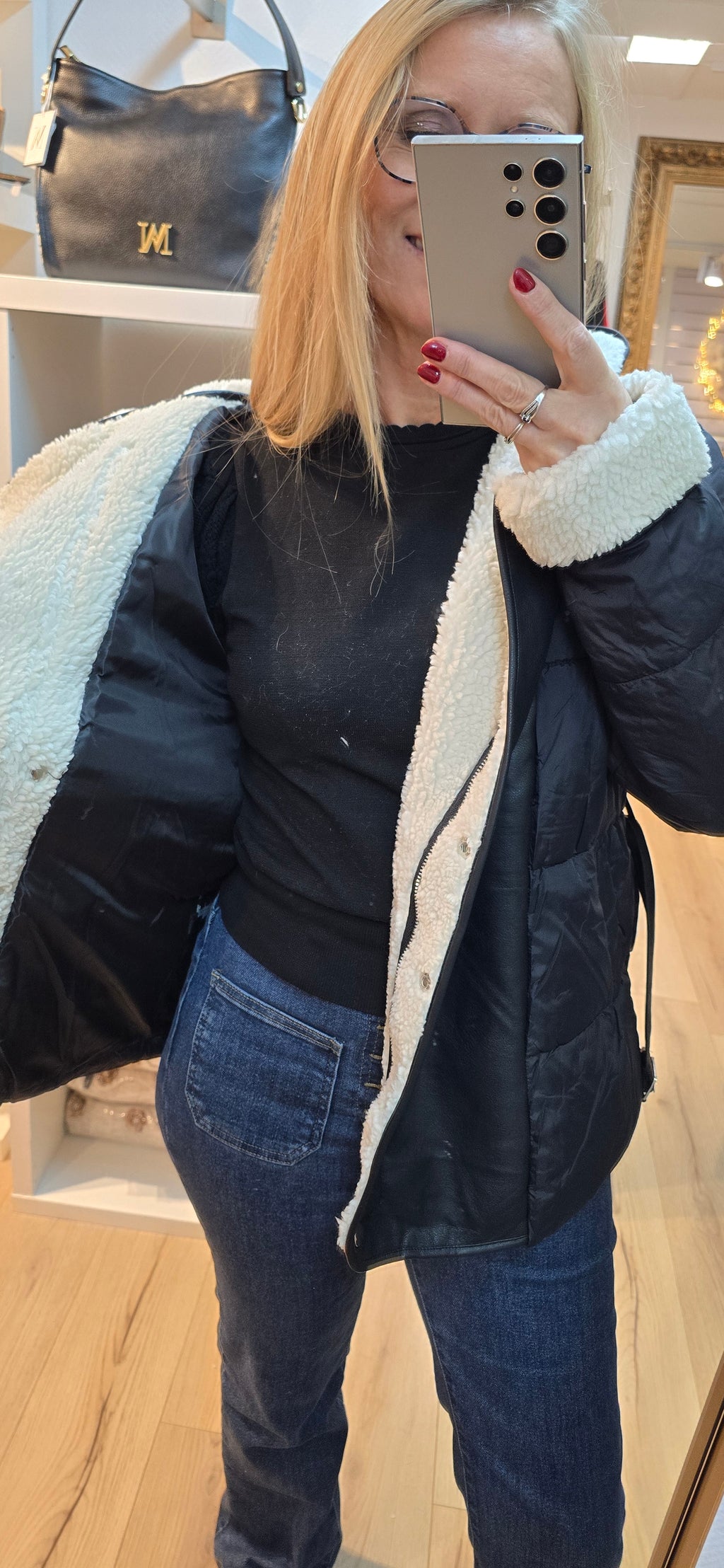 Veste/ manteau à capuche noir