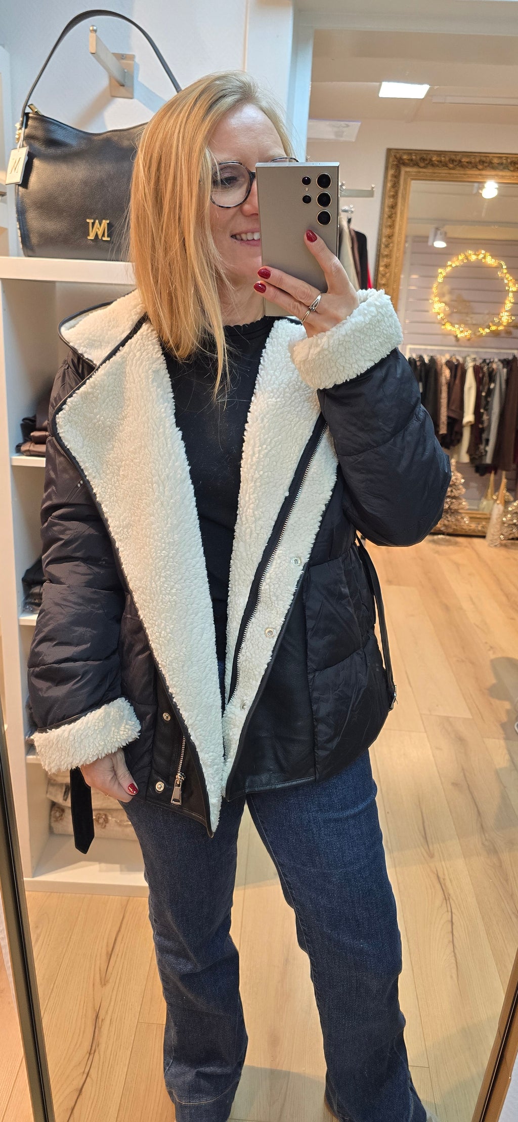 Veste/ manteau à capuche noir